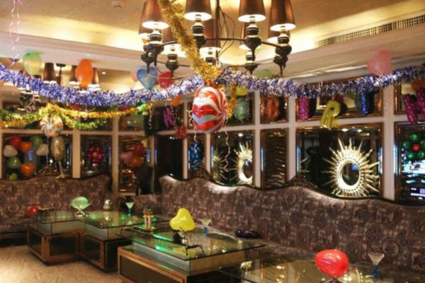 品味成都夜色，养生休闲两不误(夜成都养生spa怎么样)